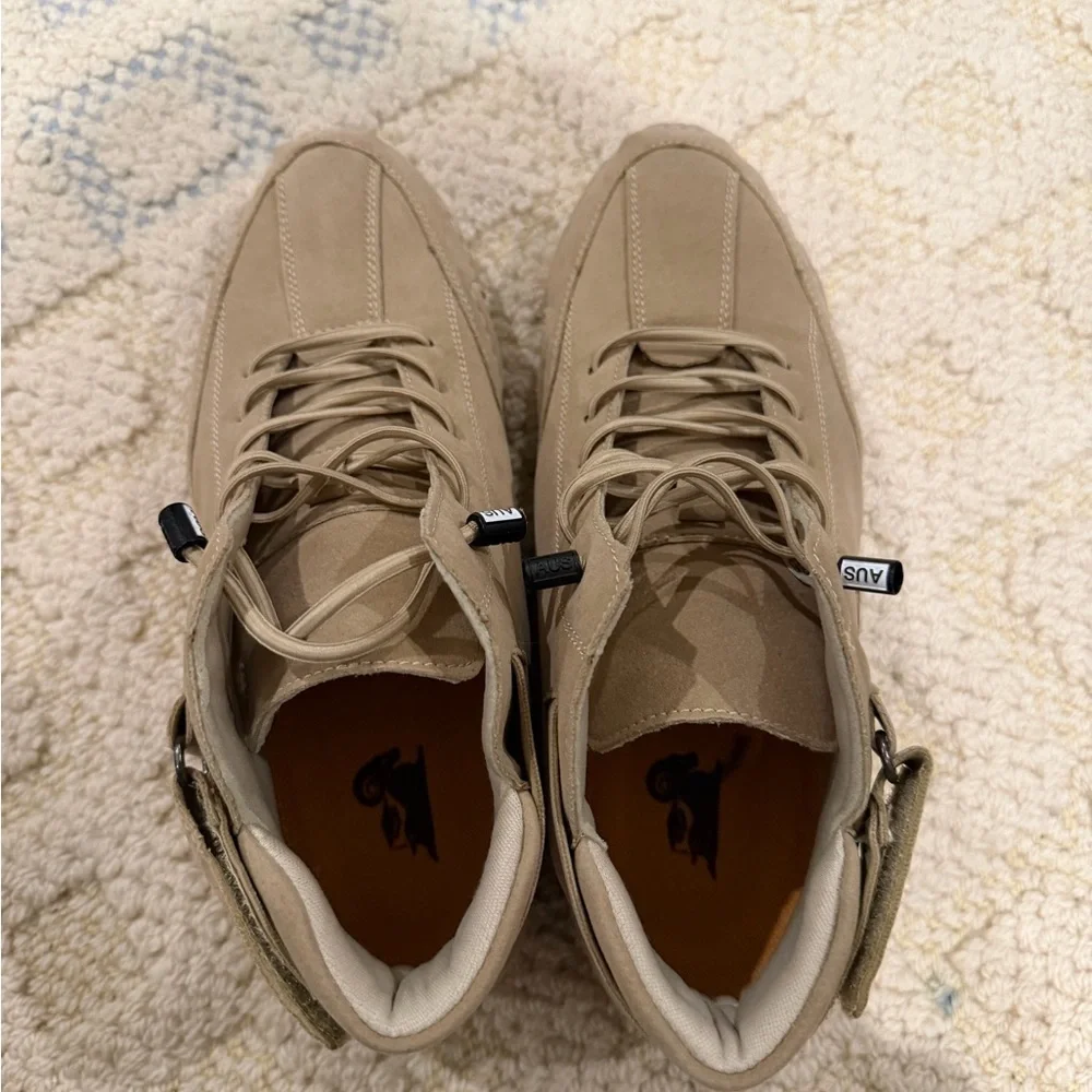DBECK NWOT DBECK cream SHOES soft versatile casual wear 36